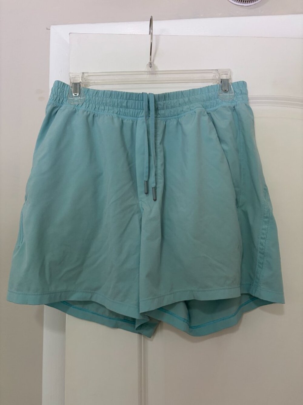 Lululemon Pace Breaker 5” linerless. Light Aqua/Mint Men's Athletic Shorts